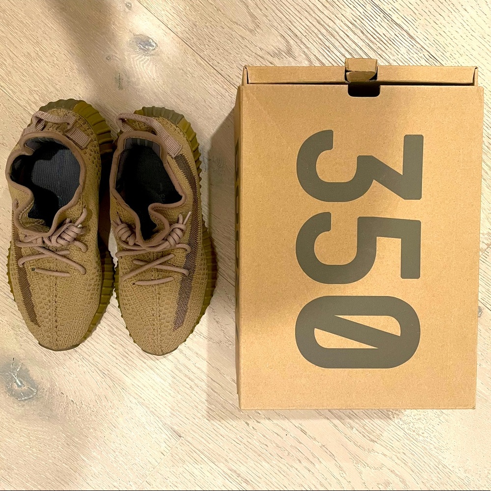 Yeezy Boost 350 vs sneakers
